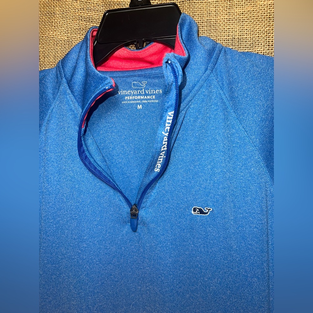 Vineyard Vines Blue Performance polo with Sporty Design